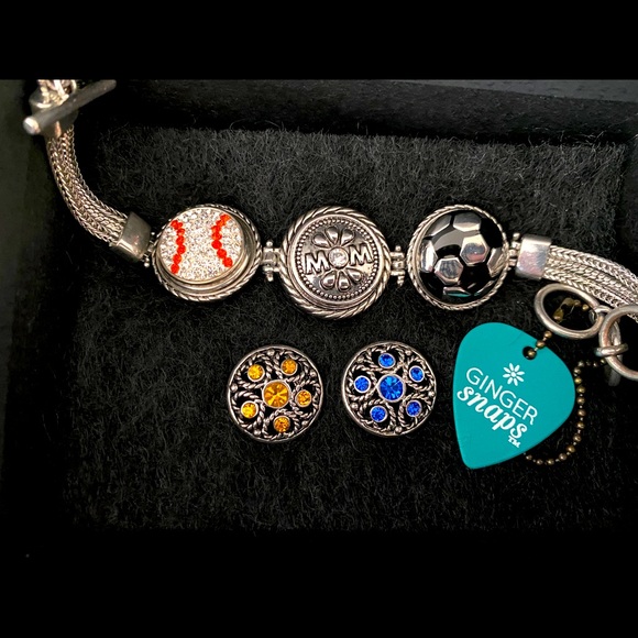 Ginger Snaps charm bracelet with 5 charms - Picture 3 of 3